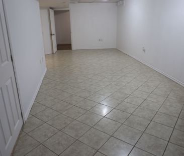 For Lease - 1212 Fox Hill Street Unit# Bsmt, Innisfil, Ontario - Photo 4