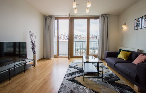 angel plaza - Photo 1