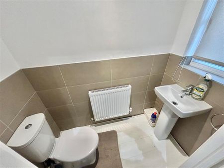 Farmlands Close - Photo 4