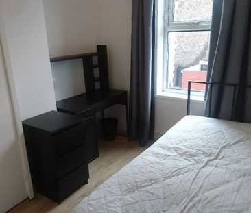 Connaught Road, Kensington Fields. - Photo 2