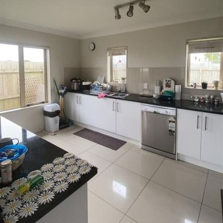 24 County Drive,Hawera - Photo 4