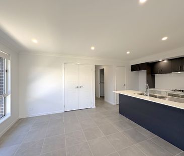 Spacious 4-Bedroom Family Home in Quiet Location - Photo 2