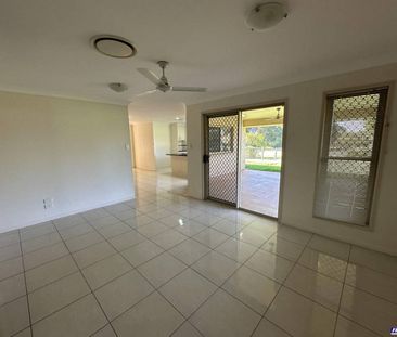 Lovely Established Home - Photo 6