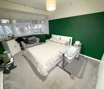 Broad Walk, Hockley, SS5 - Photo 4