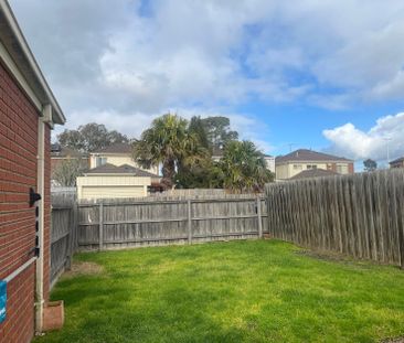 Stunning 3-Bedroom Home in South Morang - Photo 6