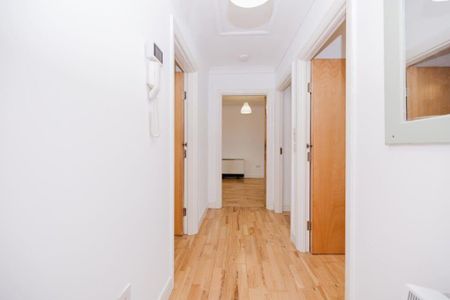 2 bedroom property to rent - Photo 2