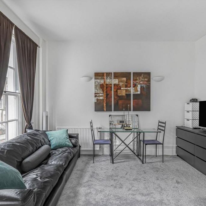 1 bedroom flat to rent - Photo 1