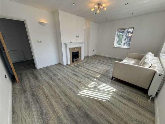 East Lodge, Holly Park Gardens, Finchley, Finchley, N3 - Photo 1