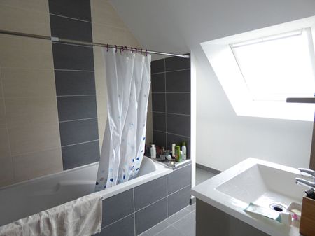Location Maison 5 pièces 93m² DOL DE BRETAGNE 35120 - Photo 5