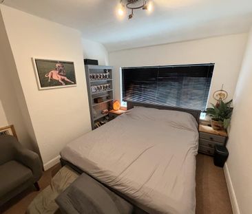 3 bedroom semi-detached house to rent - Photo 3