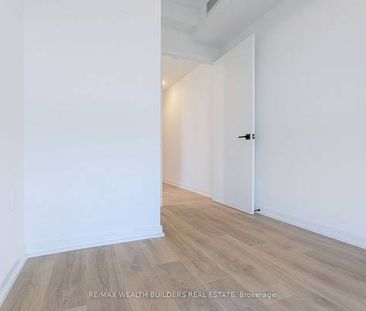 BRAND NEW CORNER UNIT 2 BEDS 1 BATH GALLERIA ON THE PARK - Photo 3