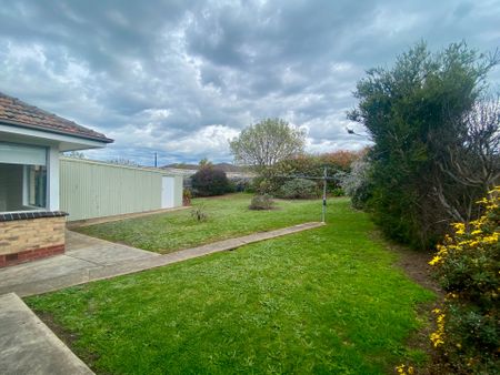 13 Dean Street, Belmont - Photo 2