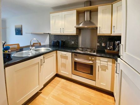 2 bedroom apartment to rent - Photo 5