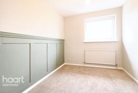 4 bedroom terraced house to rent - Photo 4