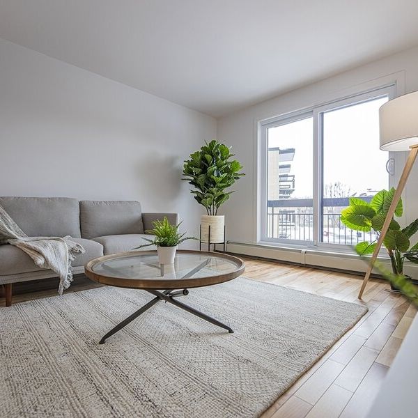 1-bedroom (renovated) - 5200-5205-5215 Riviera Blvd., Pierrefonds - Photo 1