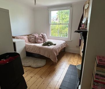 Room in a Shared House, Dalmore Road, SE21 - Photo 2