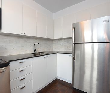 30 Hillsboro Avenue - Photo 3