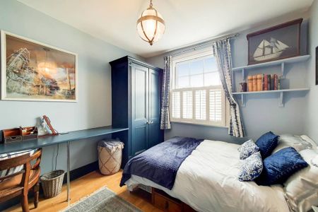 4 bedroom semi-detached house to rent - Photo 5