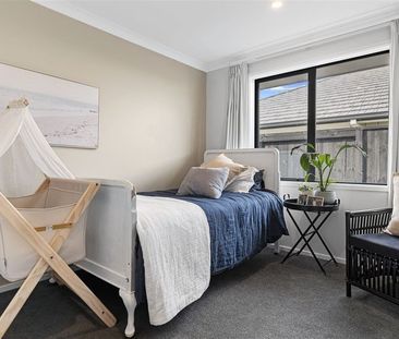 Modern living in a cul-de-sac location! - Photo 4