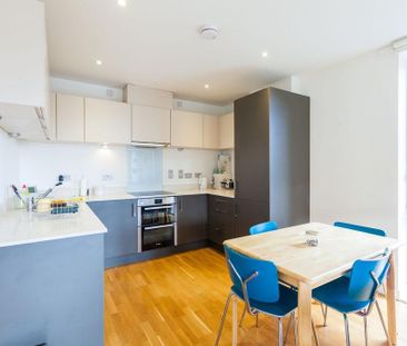 2 bedroom flat to rent - Photo 5
