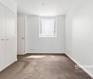 Concept Blue Perfection: Light, Central, and Lifestyle Ready! - Photo 5