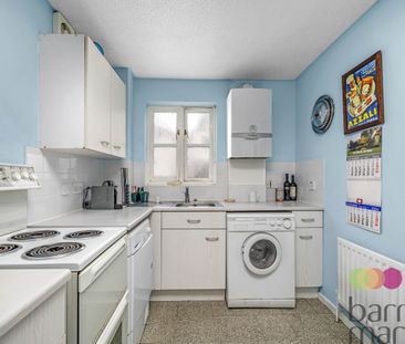 Hutton Grove, London - Photo 6