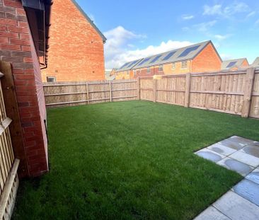 3 bedroom detached house to rent - Photo 3