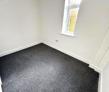 Mixed use to rent - Photo 2