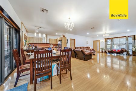 8A Goldie Place, Kambah ACT 2902 - House For Rent | Domain - Photo 2