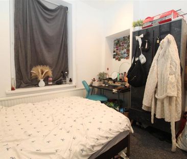 5 bedroom private hall to rent - Photo 4