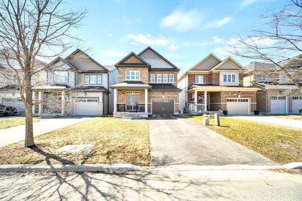 For Lease - 19 Findlay Way, Centre Wellington, Ontario - Photo 1