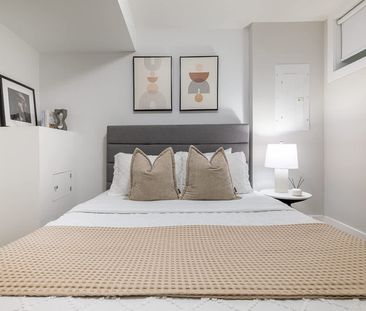 Bloor Street West - Photo 1