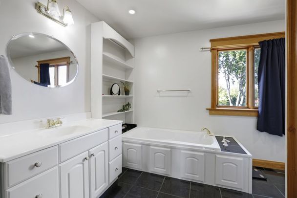 For Lease - 1776 Ainsley Drive Unit# 2, Belair Park - Copeland Park and Area, Ontario - Photo 1