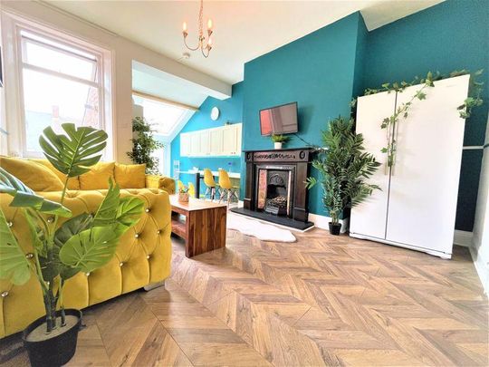 5 bedroom maisonette to rent - Photo 1