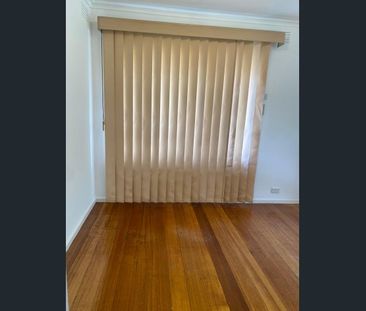 Comfortable and Convenient Home in Epping - Photo 2