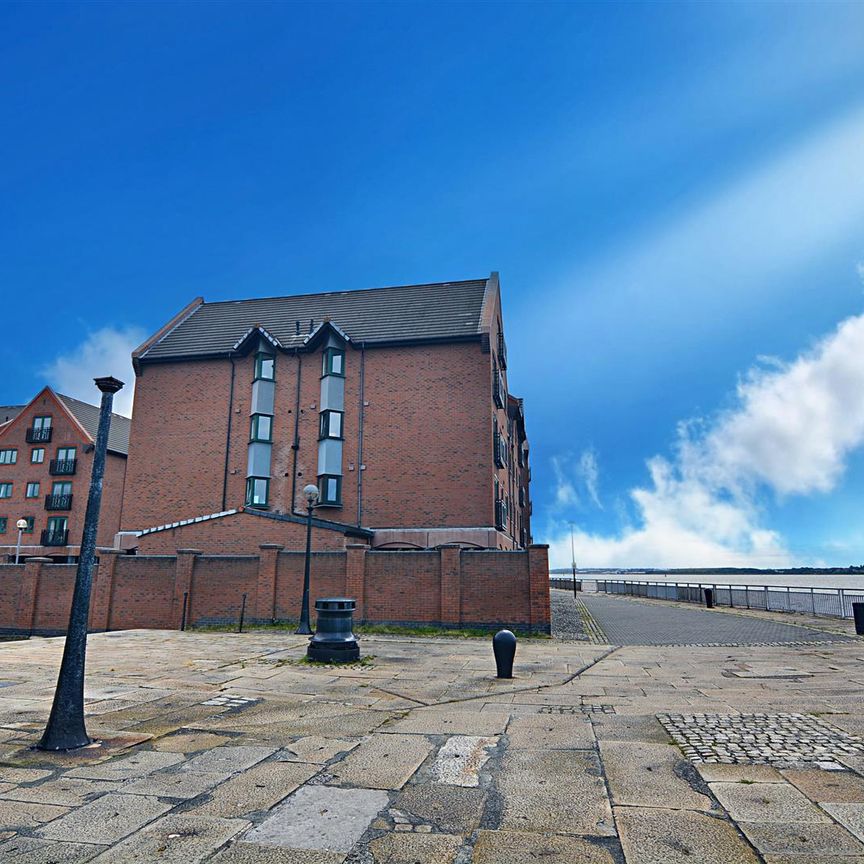 South Ferry Quay, LIVERPOOL L3 - Photo 1