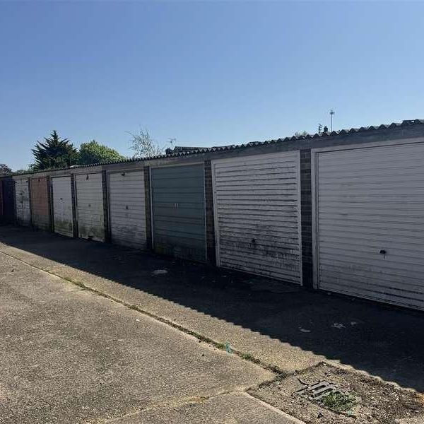 Dahlia Close, Clacton-on-sea, CO16 - Photo 1