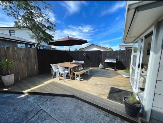 Fully Furnished on Maunganui - Mt Maunganui - Photo 1