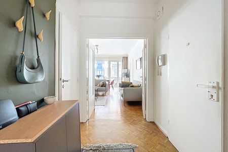 Quartier Molière, bel appartement traversant 2ch de 84 m² avec terrasse - Photo 2