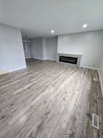 Updated Upper Home in Chilliwack - Photo 4