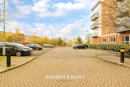 Cannock Court, Hawker Place, Walthamstow - Photo 4