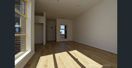 A lovely unit in court location - Photo 2