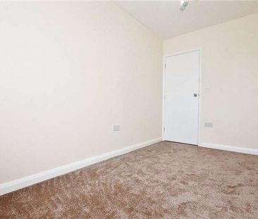 Runnymede Court, Egham, TW20 - Photo 6