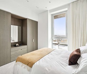 Penthouse apartment in the prestigious Lillie Square development. - Photo 1