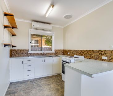 Freshly Updated Unit in Prime South Albury Location - Photo 2