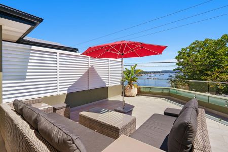 Luxury Bayside Living - Photo 2