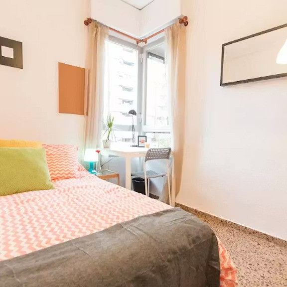 Calle Rubén Darío, Valencia, Valencian Community 46021 - Photo 1