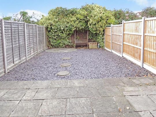 2 bedroom terraced house to rent - Photo 1