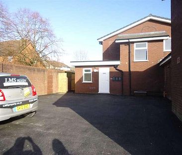 Denbigh House, Cheviot Square, Winsford, CW7 - Photo 4