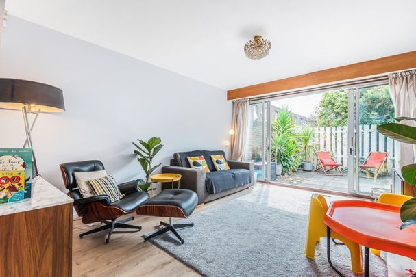 Lings Coppice, London, SE21 - Photo 1